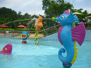 水ゲームの子供の友好的な水は漫画の海馬のスプレーの青色を駐車します