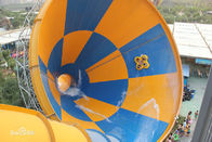 カスタマイズされたFRPのブーメランの螺線形のプールのスライドの環境保護